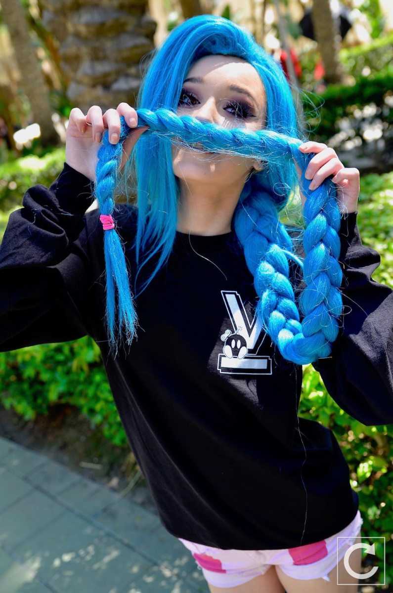 WonderCon 2017 Cosplay Funny League of Legends Jinx