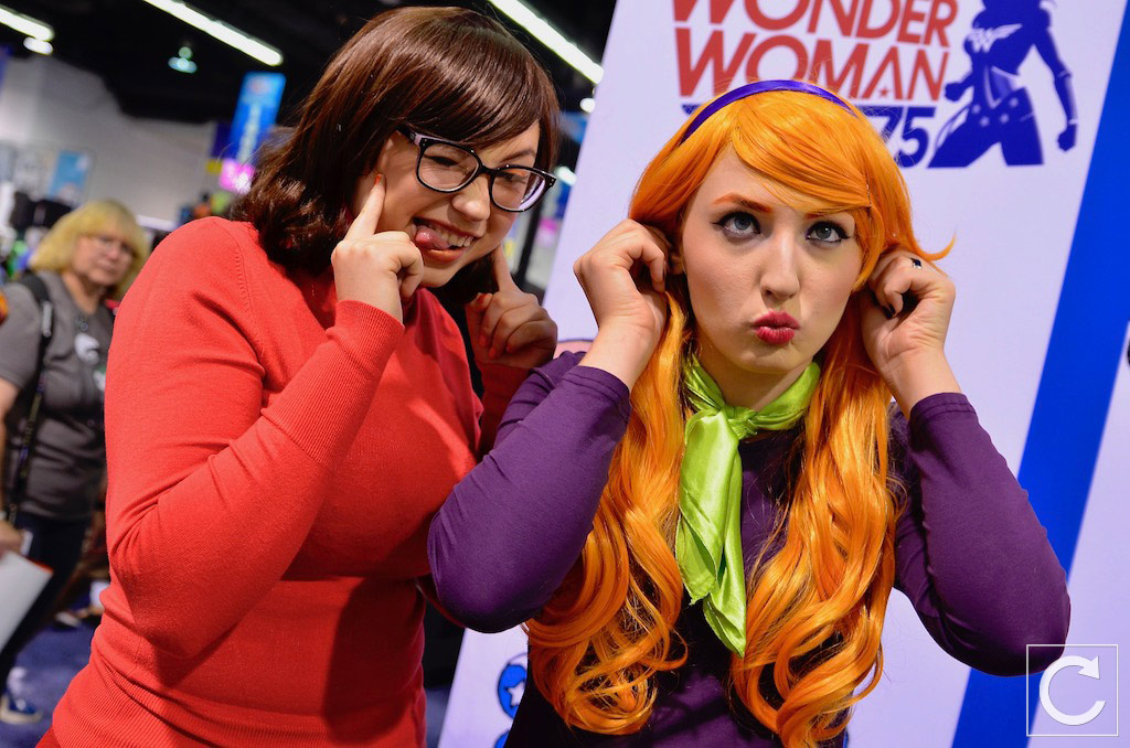 WonderCon 2017 Cosplay Funny Sccoby Doo Daphne and Velma