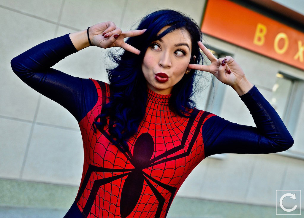 WonderCon 2017 Cosplay Funny Spider-Woman 3