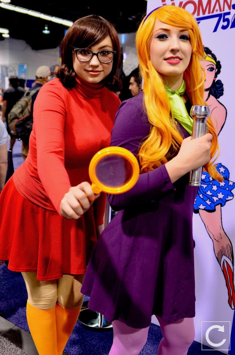 WonderCon 2017 Cosplay Scooby Doo Velma Daphne